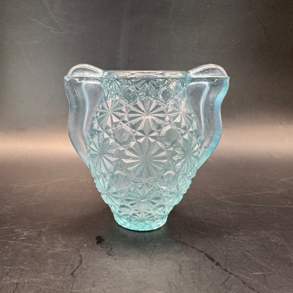 Vintage LE Smith Frosted Blue Urn Toothpick Holder Good Vintage Condition